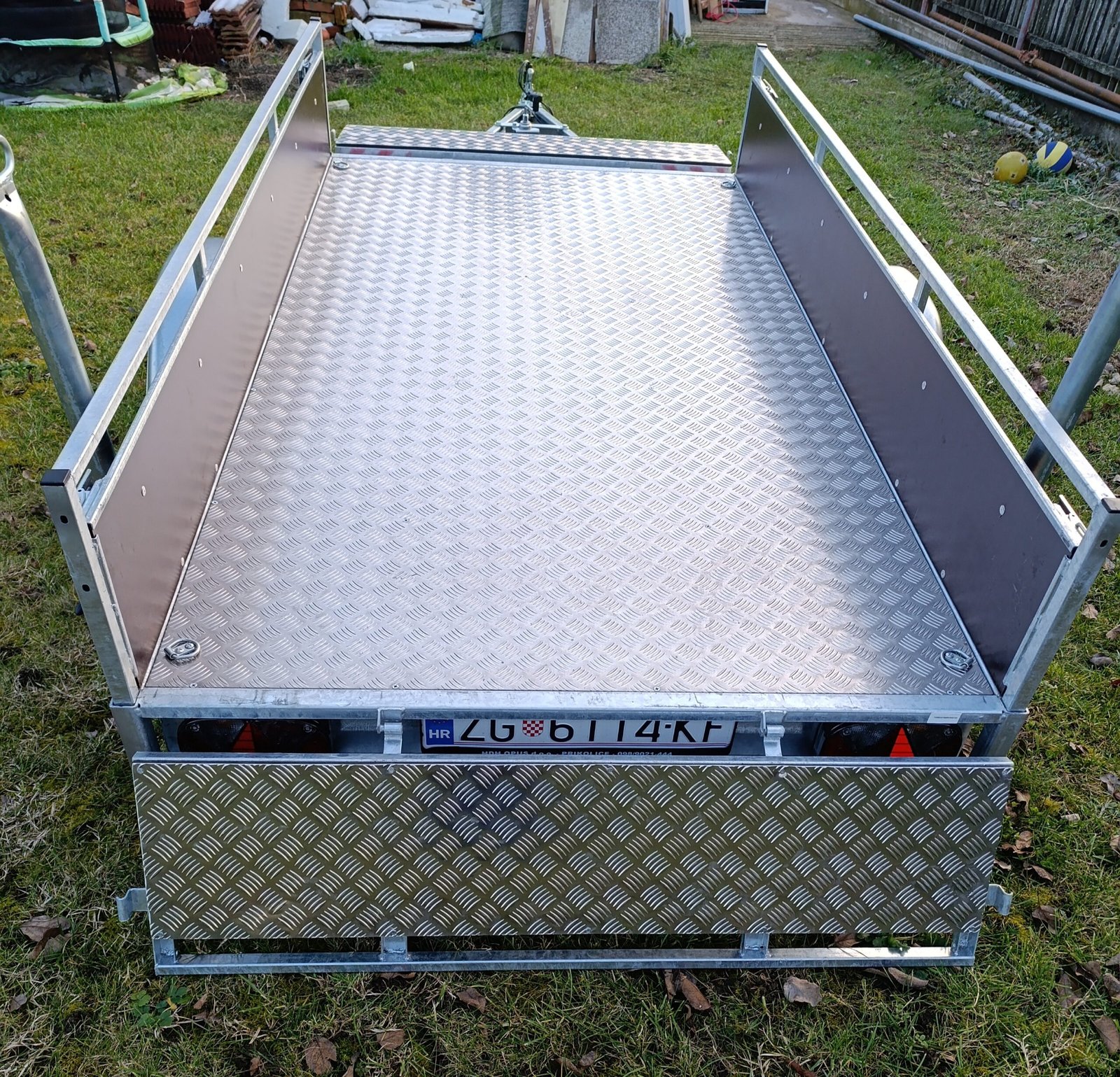 Rent a prikolica/prikolica na dan, iznajmljivanje/najam prikolice Sesvete/Zagreb