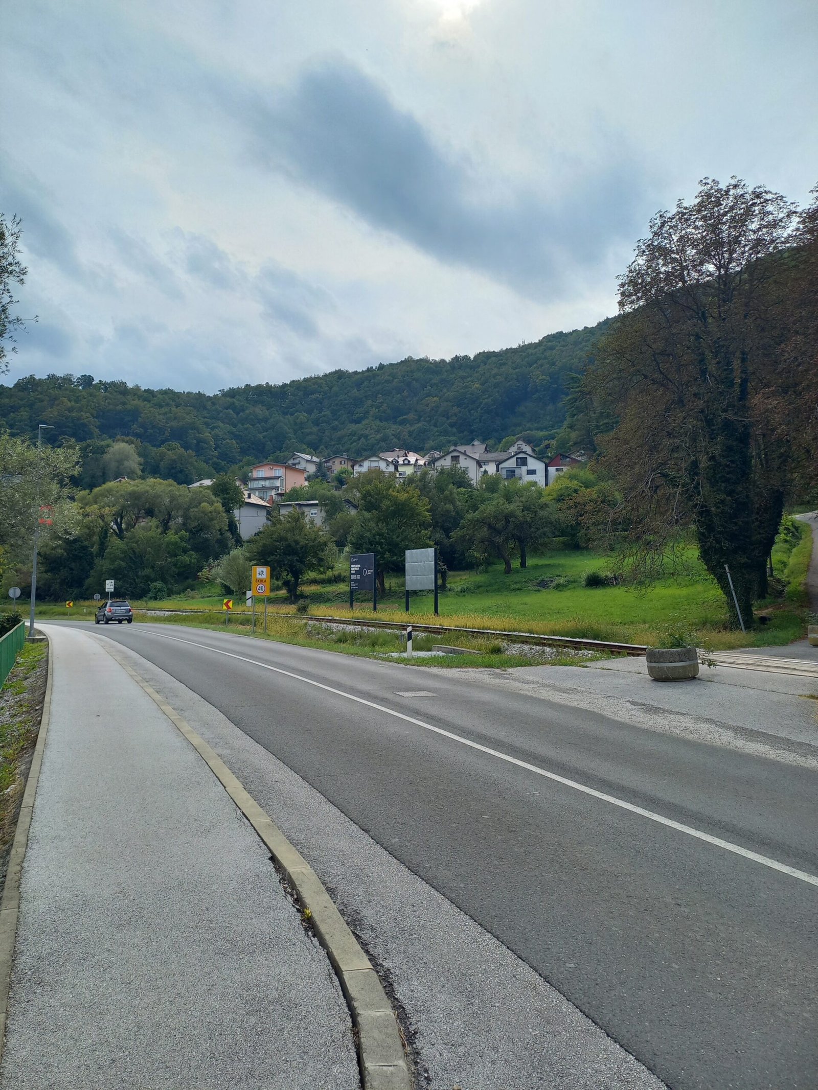 12m2 reklamni pano, Krapina, u neposrednoj blizini muzeja pračovjeka