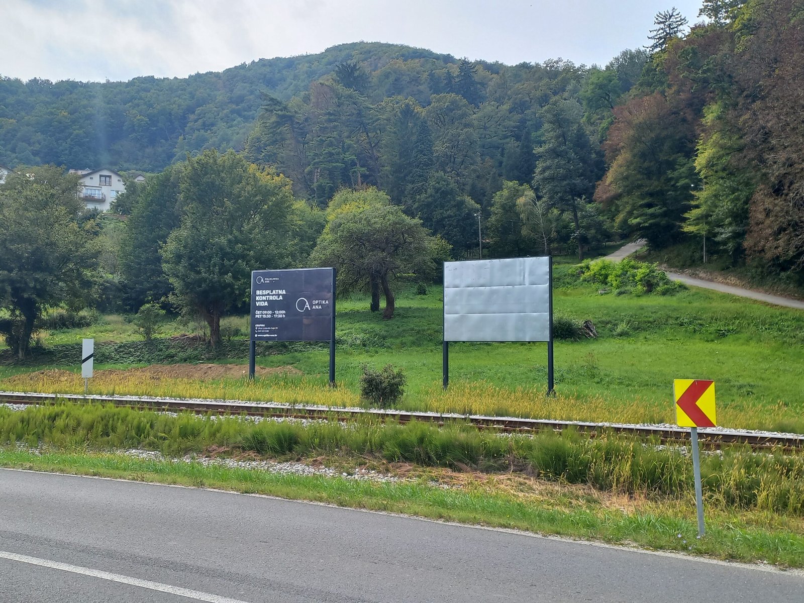 12m2 reklamni pano, Krapina, u neposrednoj blizini muzeja pračovjeka