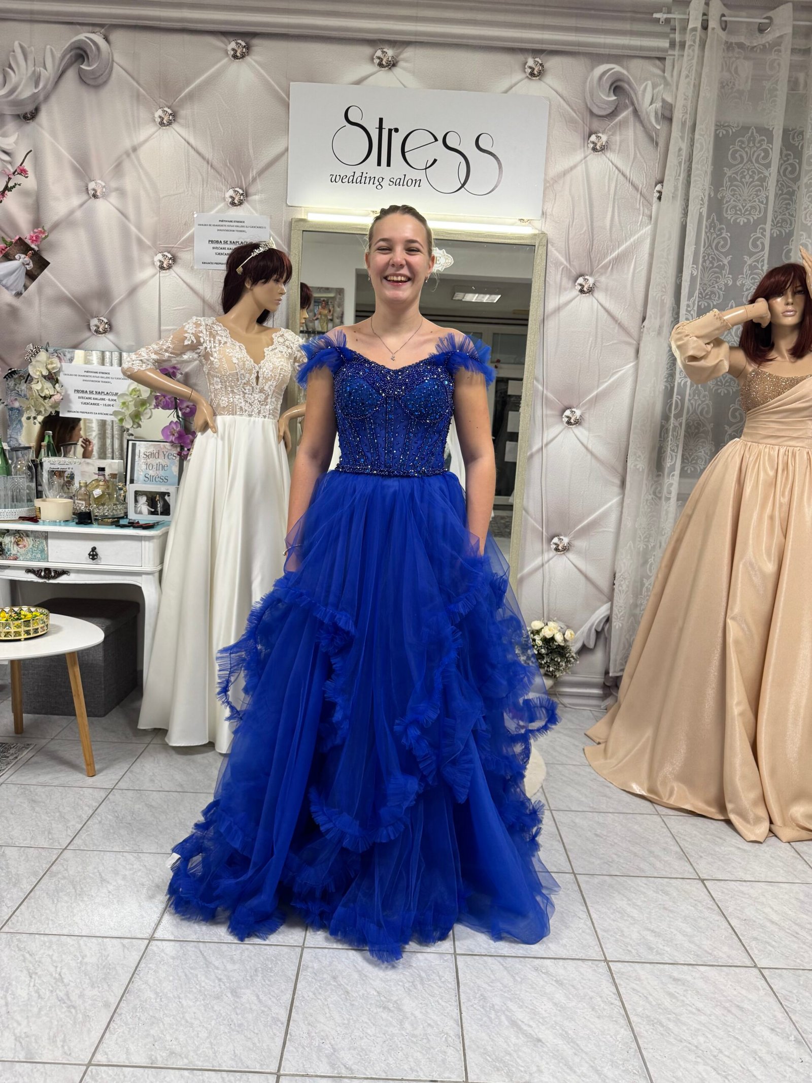 Najam svečanih haljina i vjenčanica