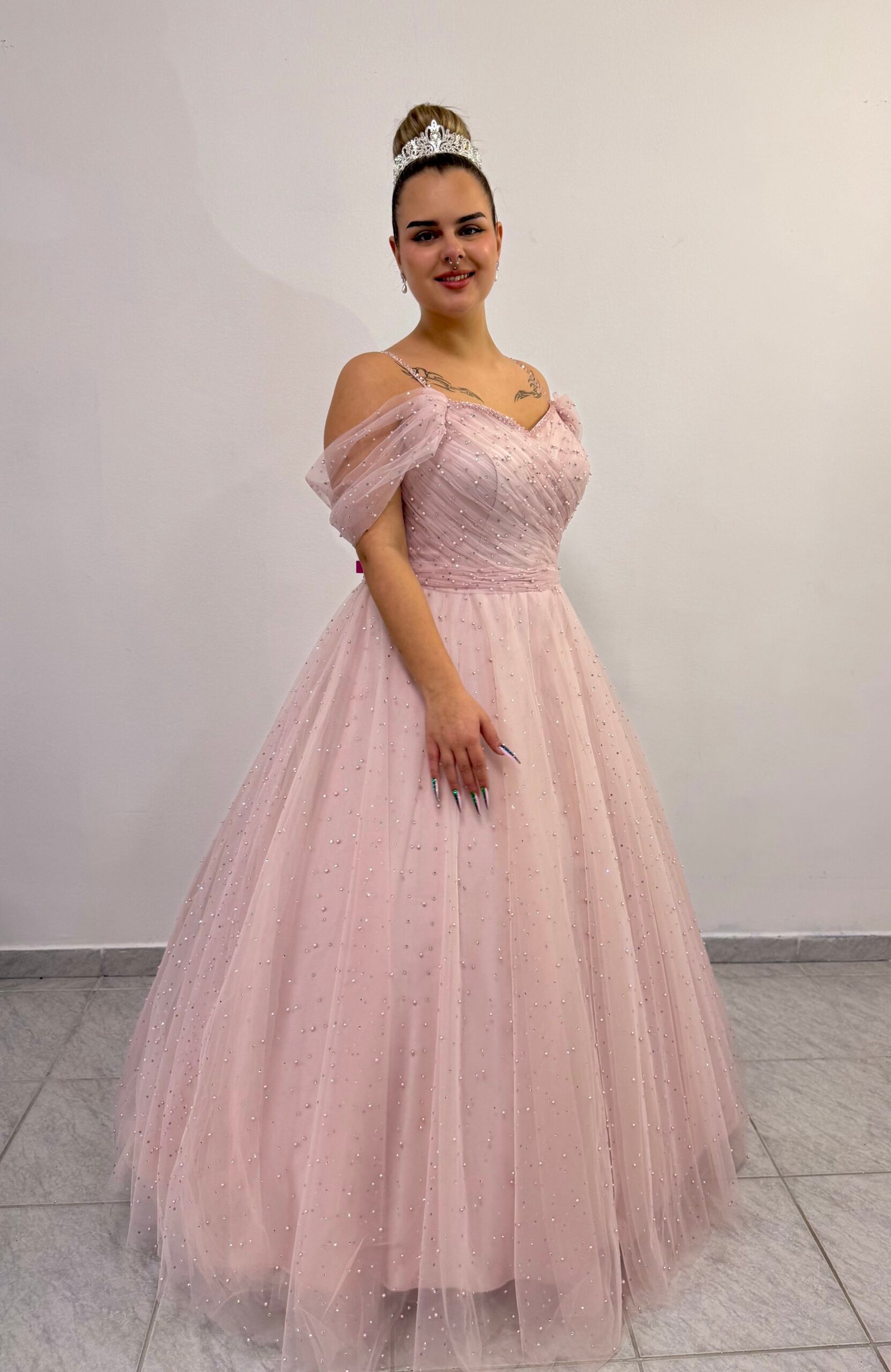 Najam svečanih haljina i vjenčanica