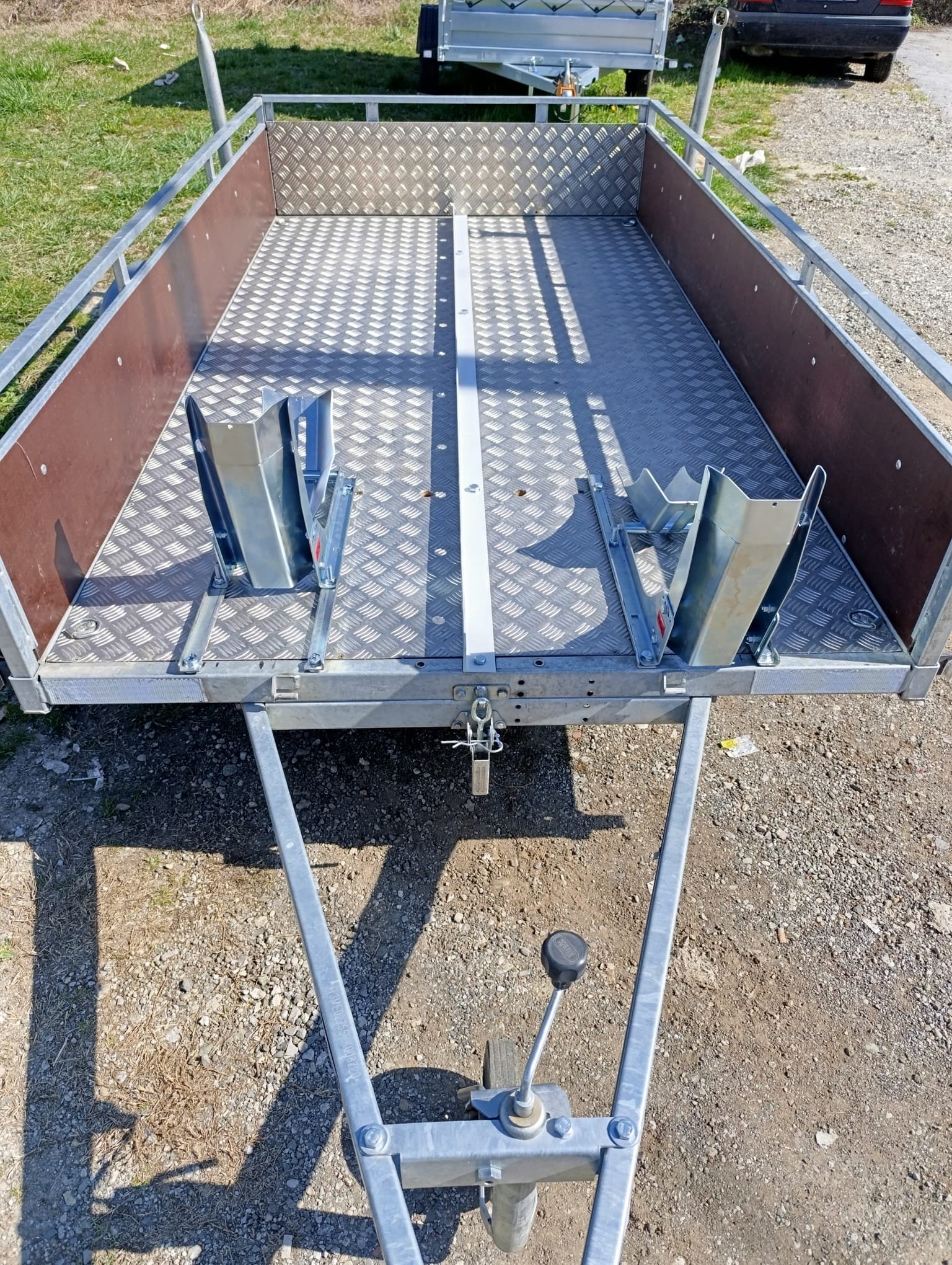 Najam moto prikolice